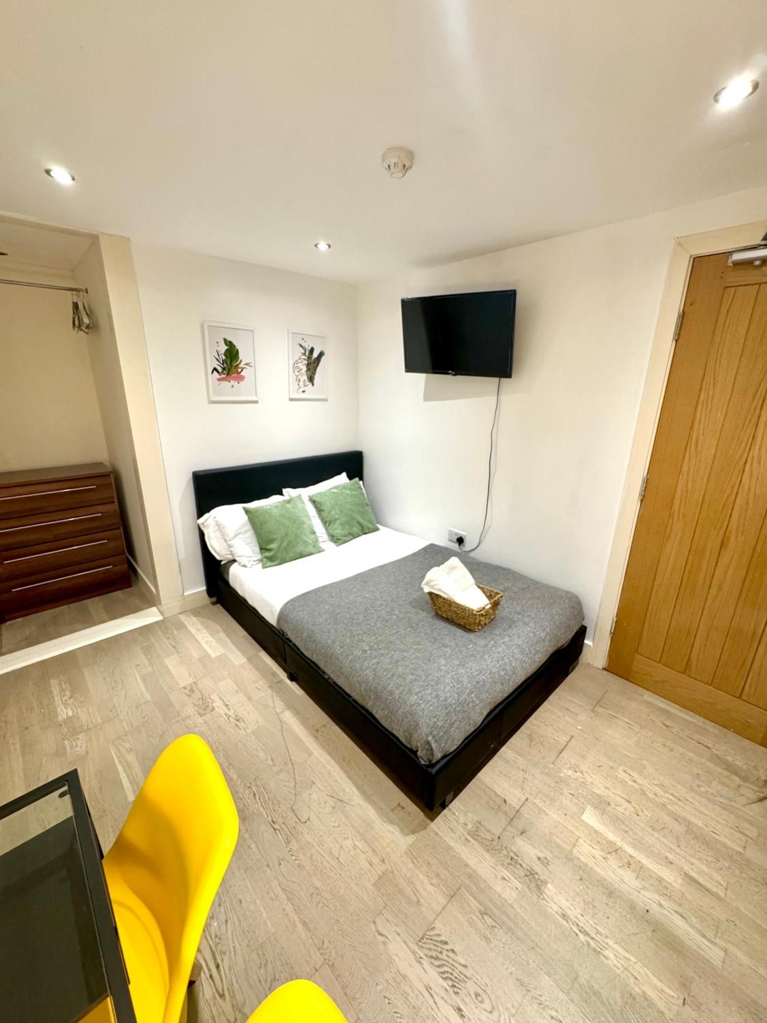 Cozy En-Suite Near Stratford Λονδίνο Εξωτερικό φωτογραφία